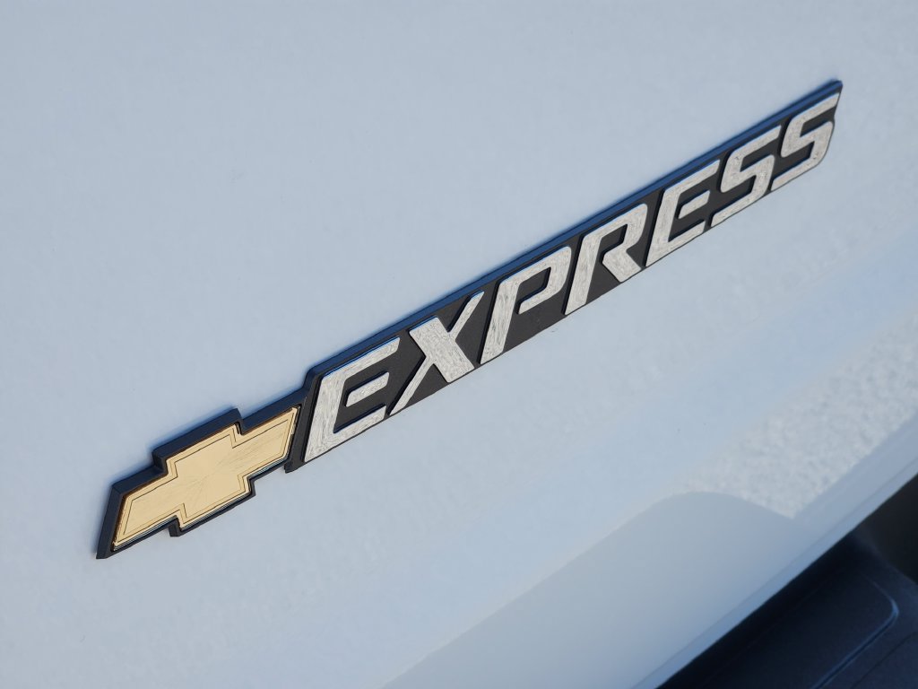 2026 Chevrolet Express Cargo Work Van - Photo 7