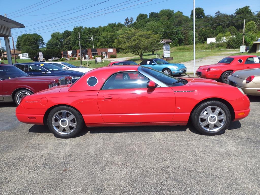 Used 2004 Ford Thunderbird Deluxe with VIN 1FAHP60A74Y112785 for sale in Dunbar, PA