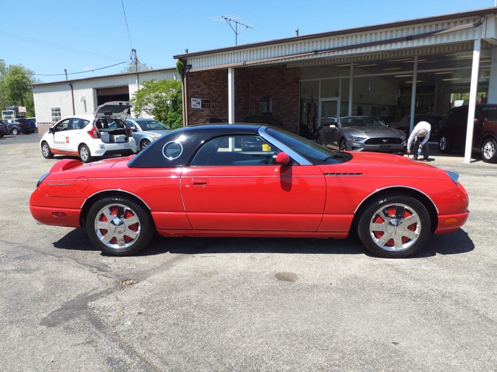 Used 2002 Ford Thunderbird Deluxe with VIN 1FAHP60A92Y102207 for sale in Dunbar, PA