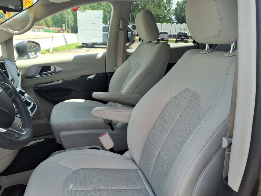 Used 2017 Chrysler Pacifica Hybrid Touring Plus Hybrid Touring Plus FWD