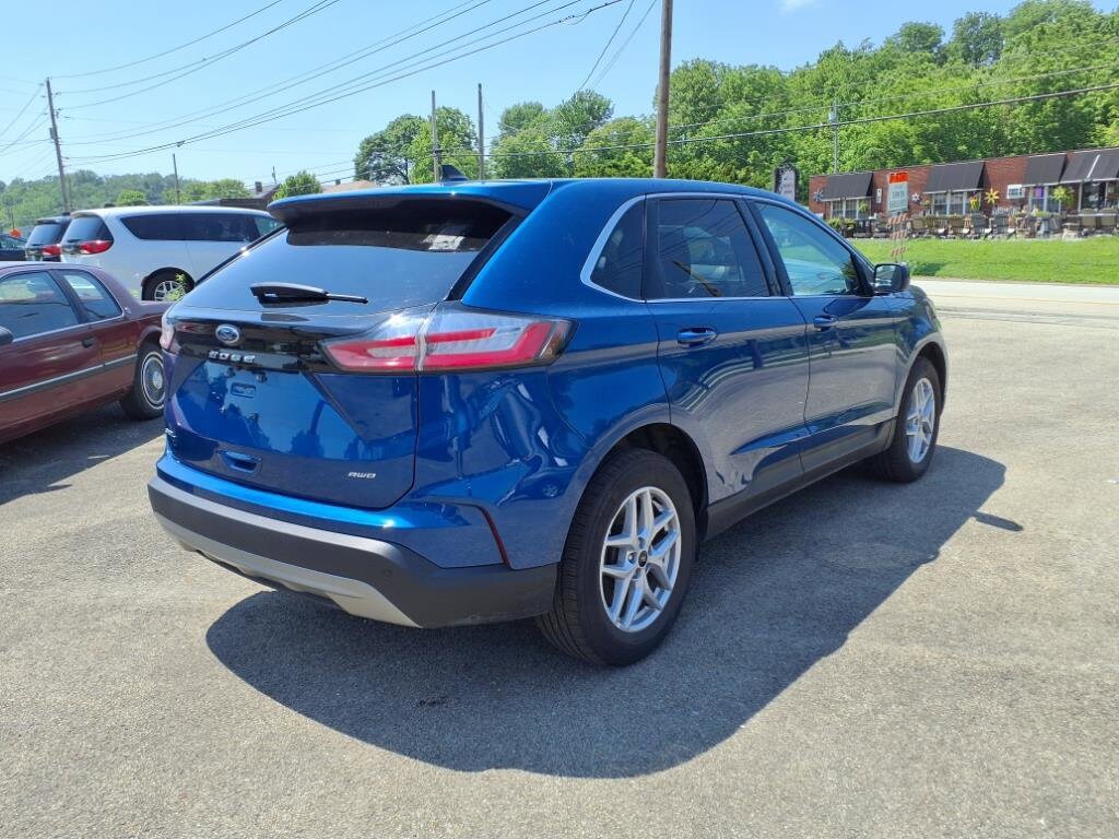 2024 Ford Edge SEL photo 3