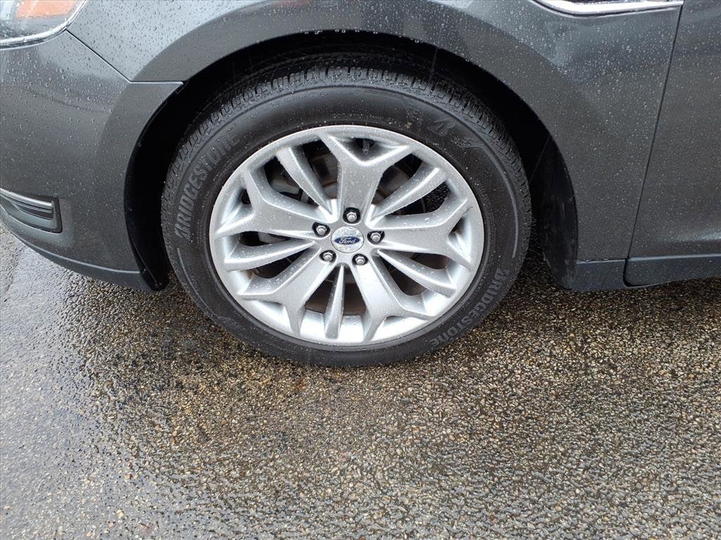 Used 2017 Ford Taurus Limited Limited FWD