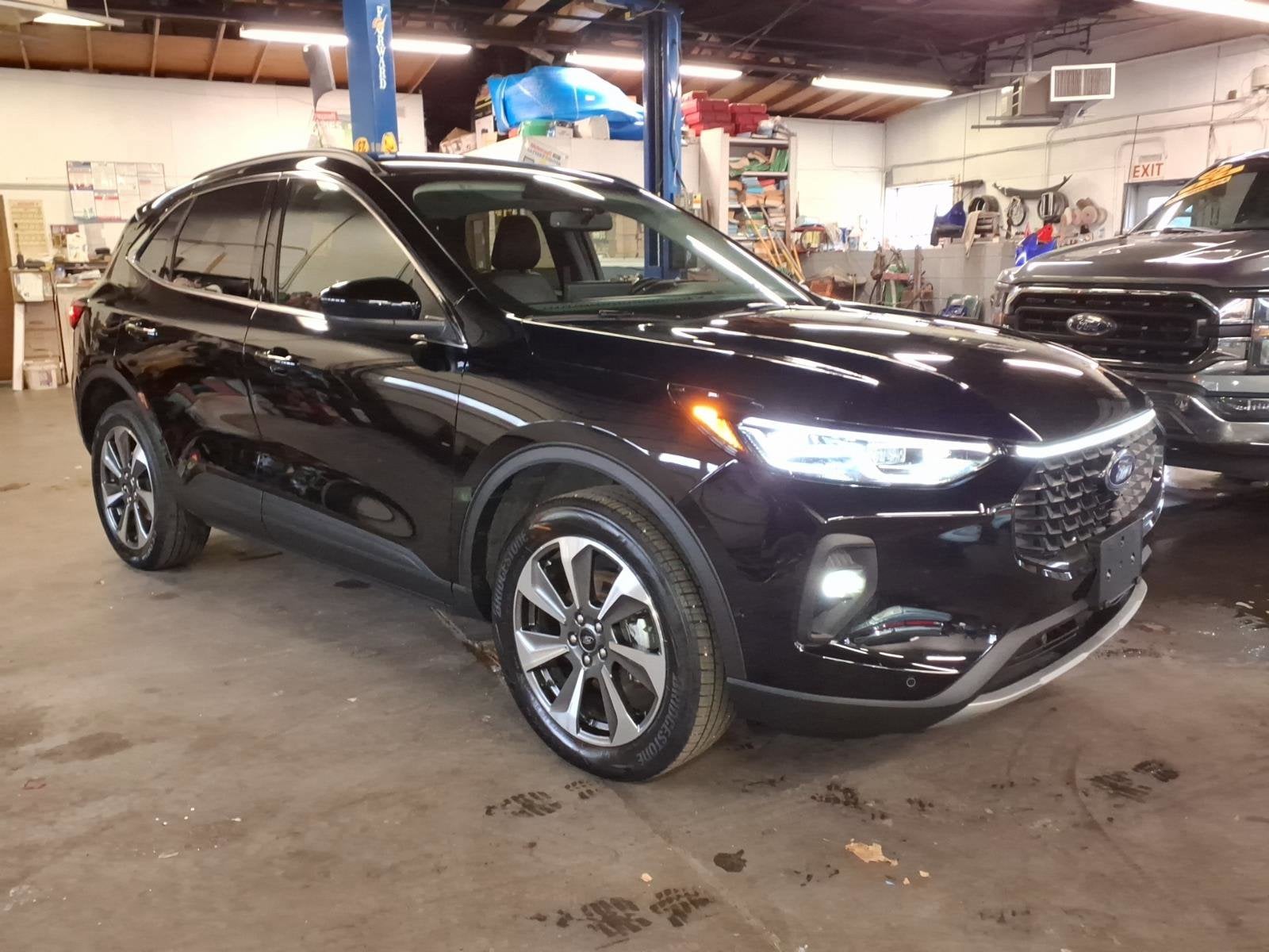 2024 Ford Escape Platinum