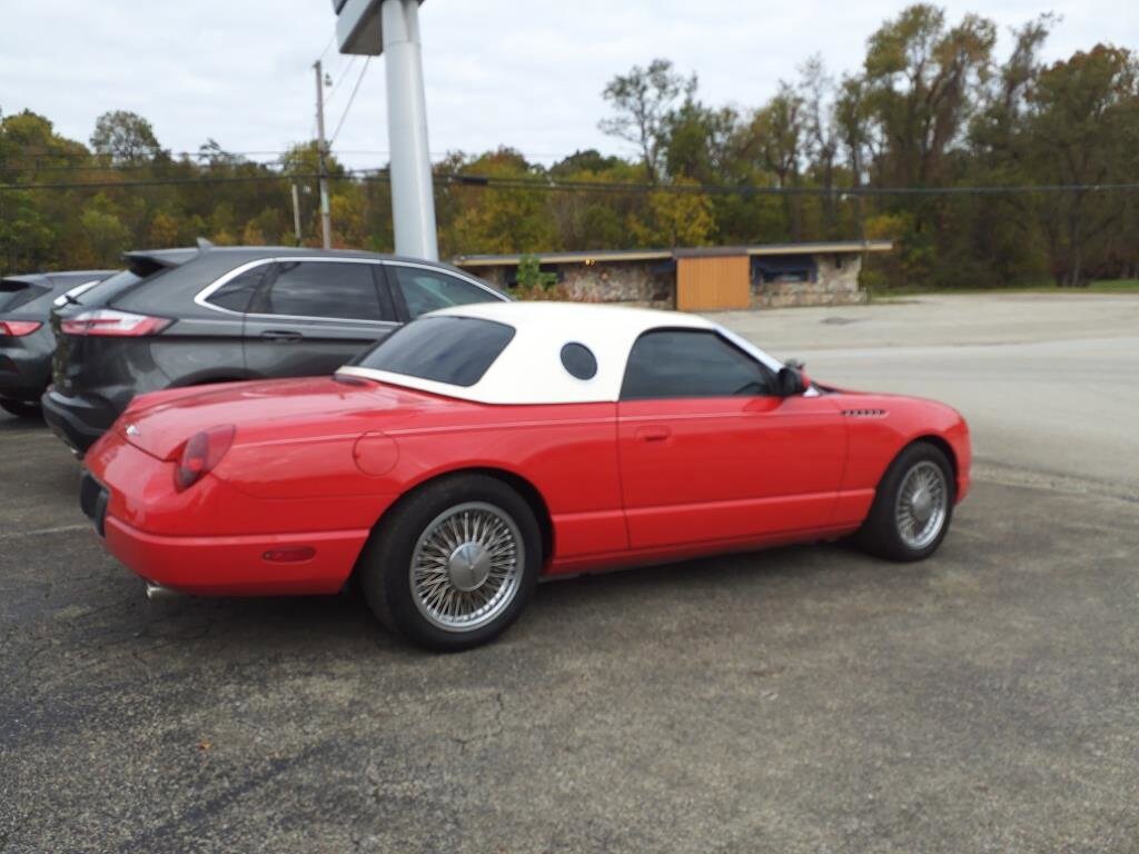 2004 Ford Thunderbird Deluxe photo 3