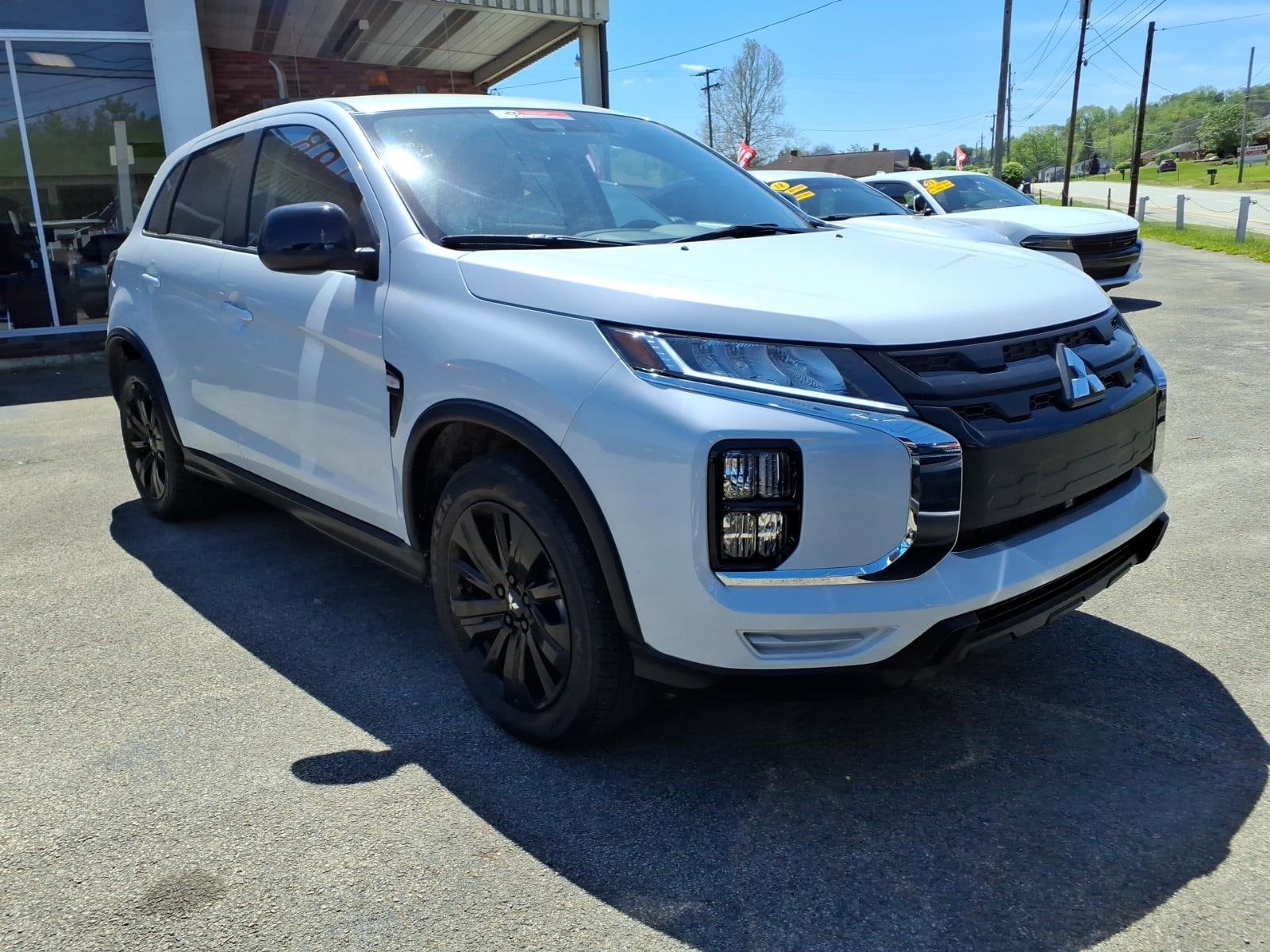 2024 Mitsubishi Outlander Sport 2.0 LE AWC CVT's photo