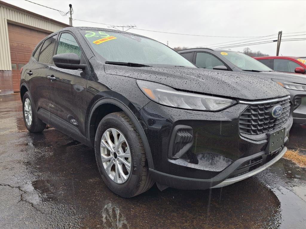 2025 Ford Escape Active's photo