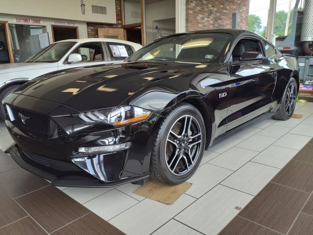 2021 Ford Mustang GT photo 2