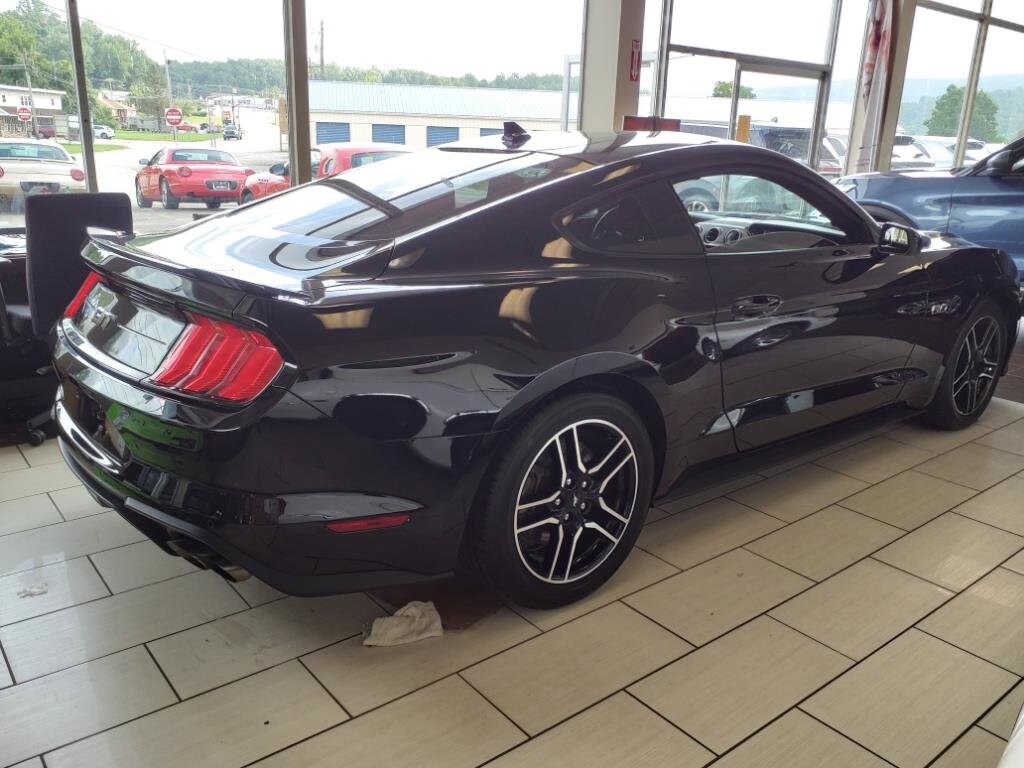 2021 Ford Mustang GT photo 4