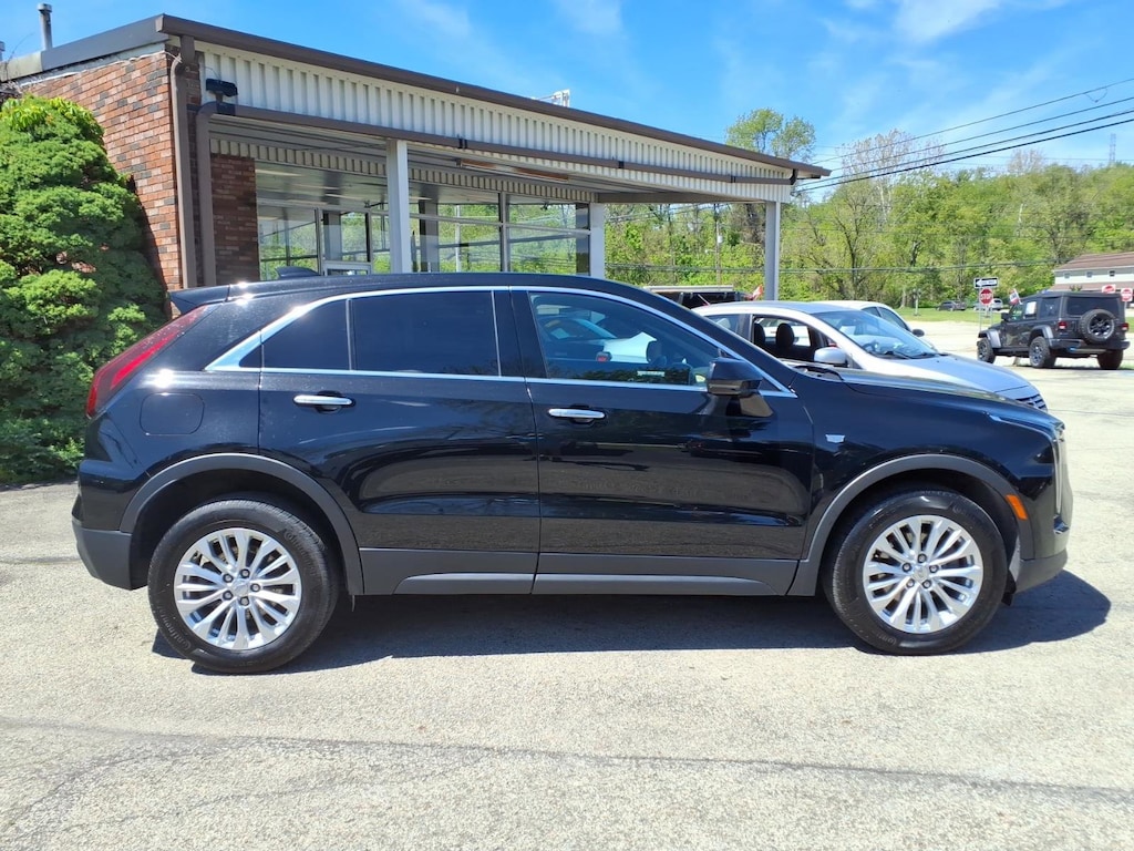 Used 2024 Cadillac XT4 AWD Luxury AWD Luxury