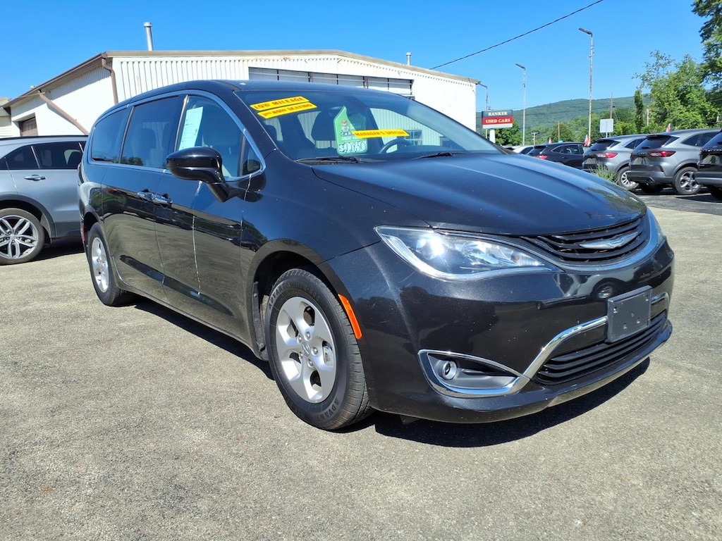 Used 2018 Chrysler Pacifica Hybrid Touring Plus Hybrid Touring Plus FWD