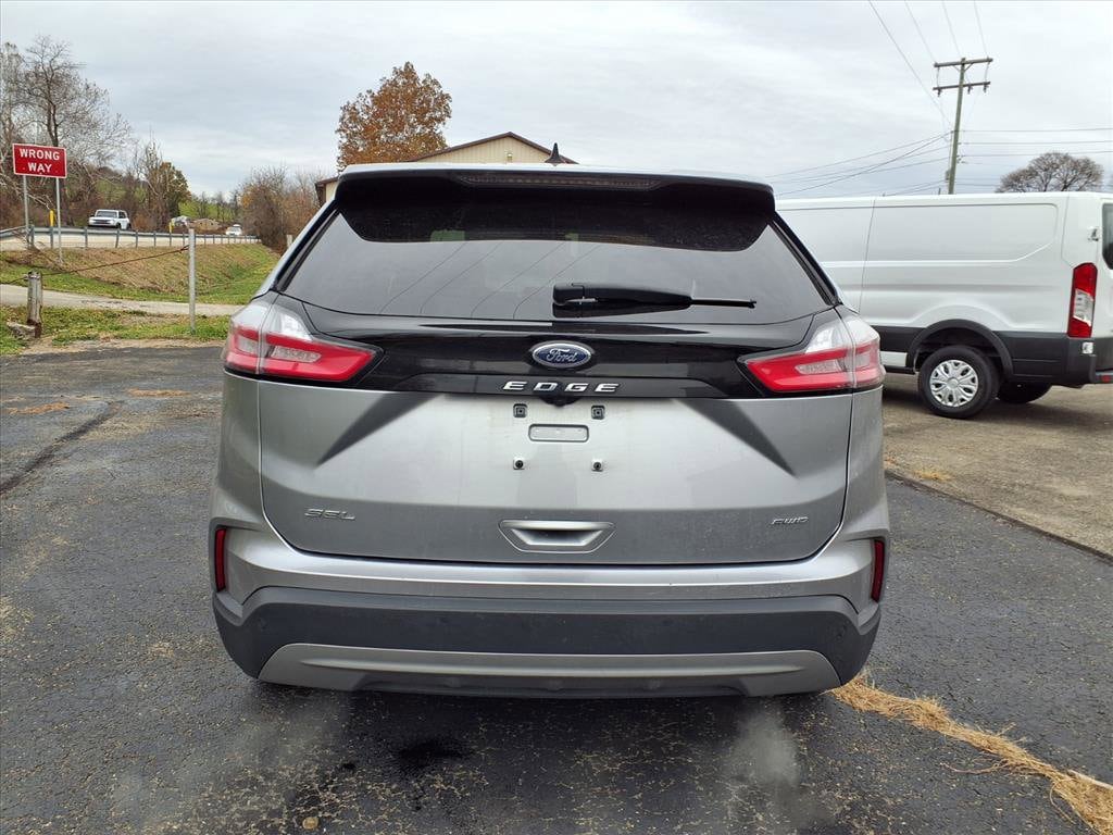 2024 Ford Edge SEL photo 4