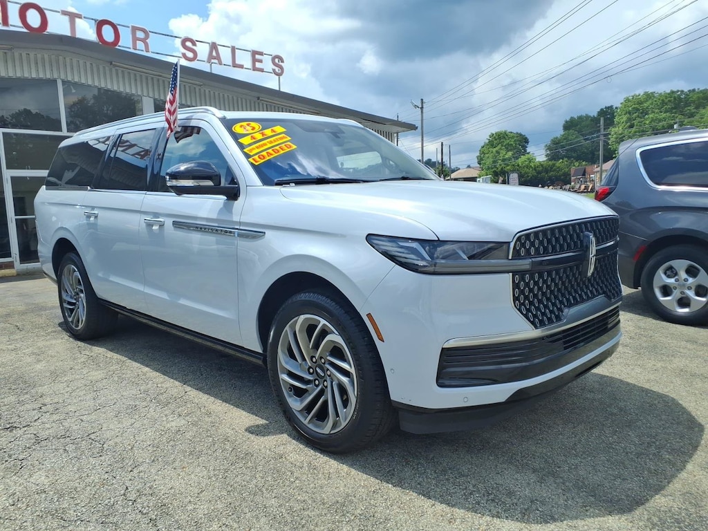 Used 2025 Lincoln Navigator L Reserve Reserve 4x4
