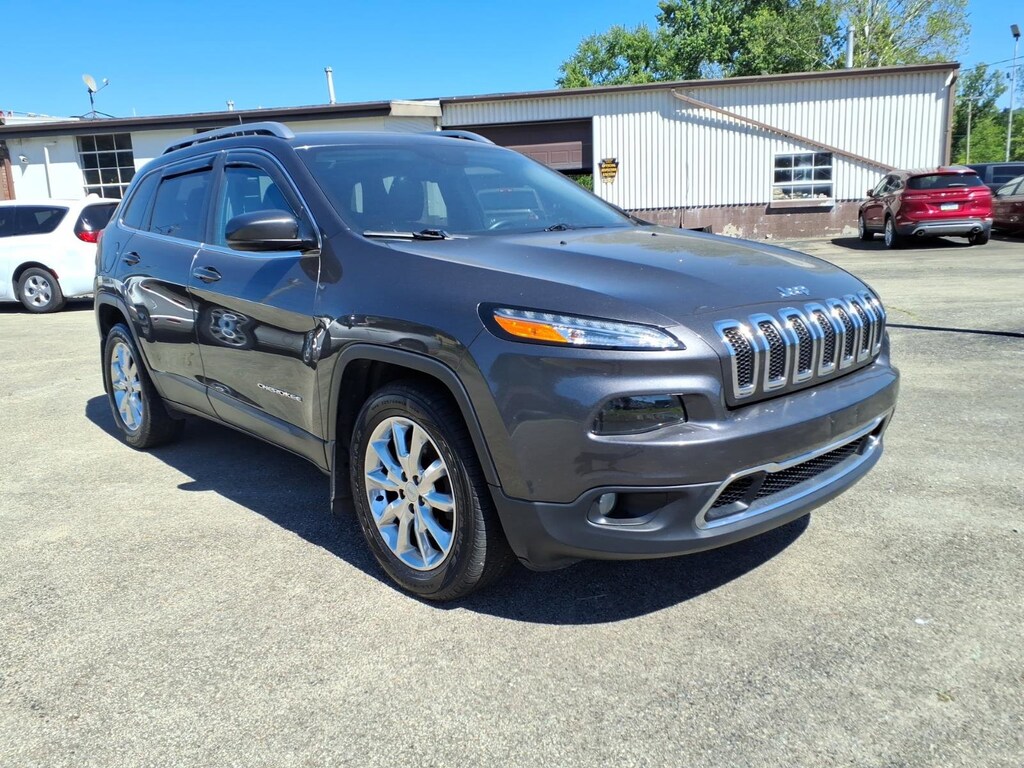 Used 2017 Jeep Cherokee Limited Limited 4x4
