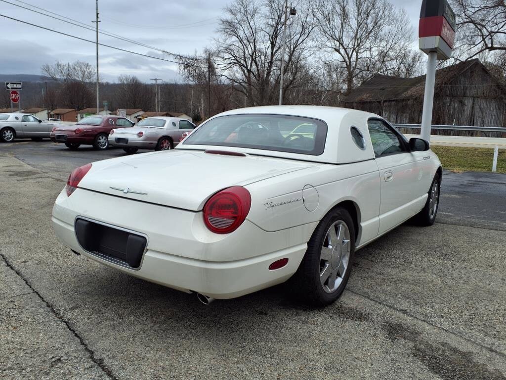 2002 Ford Thunderbird Deluxe photo 3