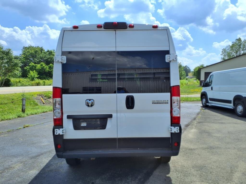 2023 Ram ProMaster 2500 photo 2