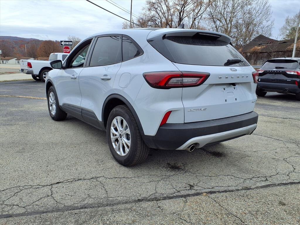 2025 Ford Escape Active photo 3