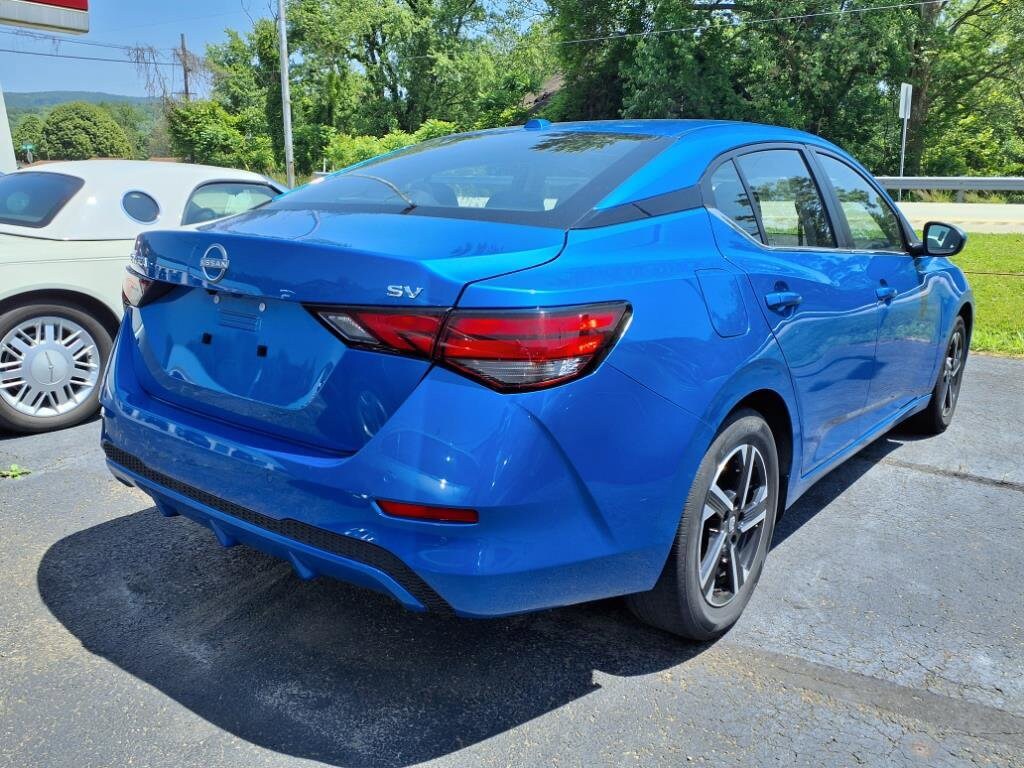 2024 Nissan Sentra SV photo 3
