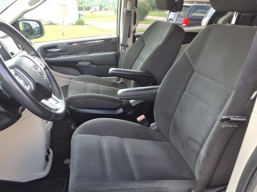 Used 2017 Dodge Grand Caravan SE Wagon