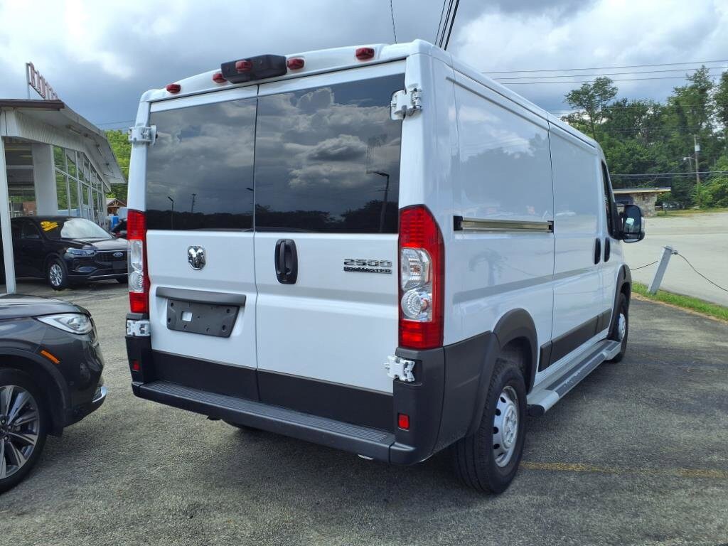2023 Ram ProMaster 2500 photo 3