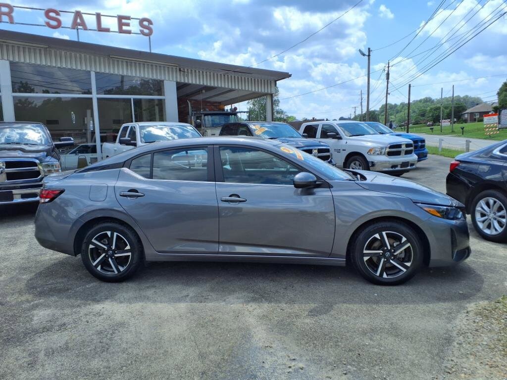 2024 Nissan Sentra SV photo 2