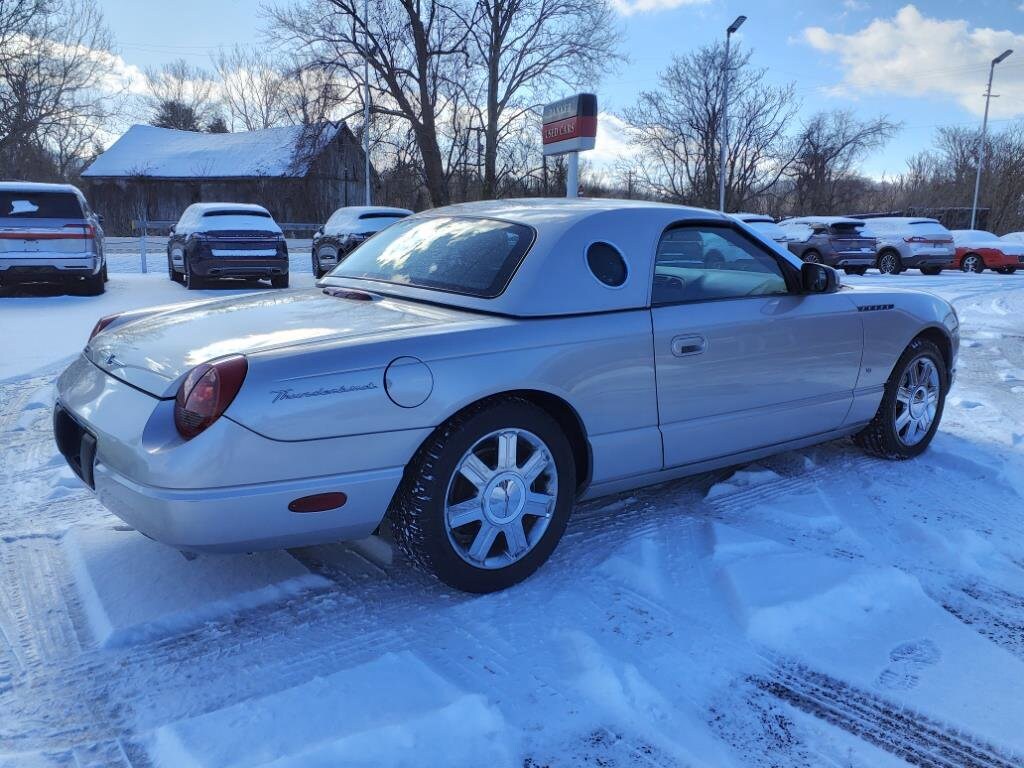 2004 Ford Thunderbird Deluxe photo 3