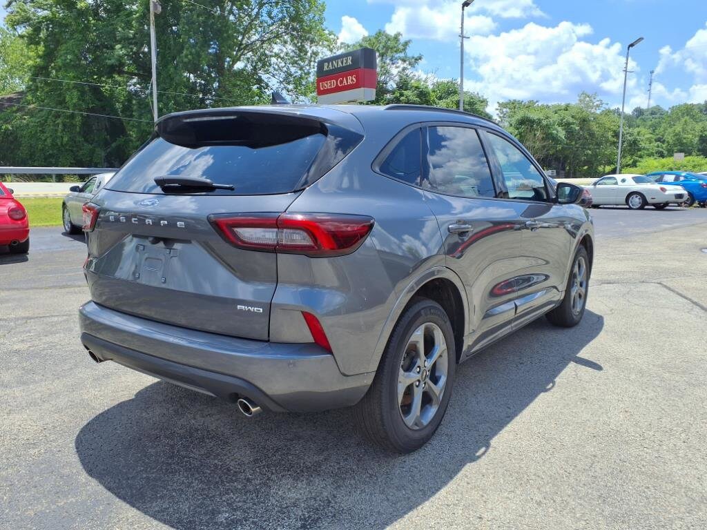 2023 Ford Escape ST-Line photo 3
