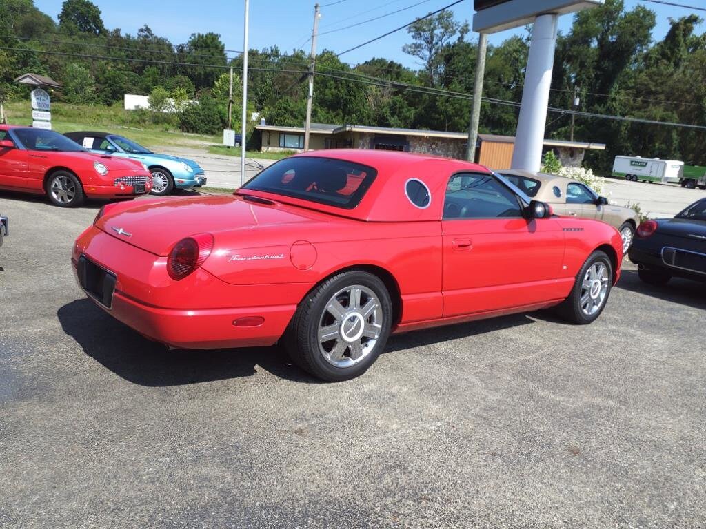 2004 Ford Thunderbird Deluxe photo 3
