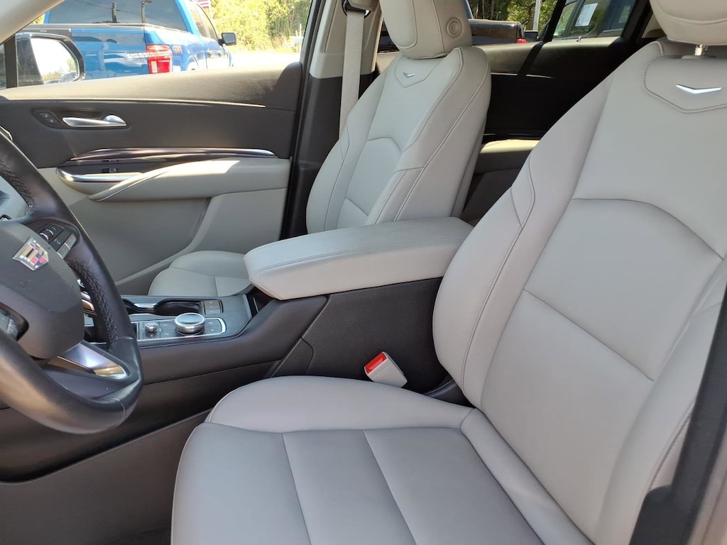 Used 2023 Cadillac XT4 AWD Luxury AWD Luxury