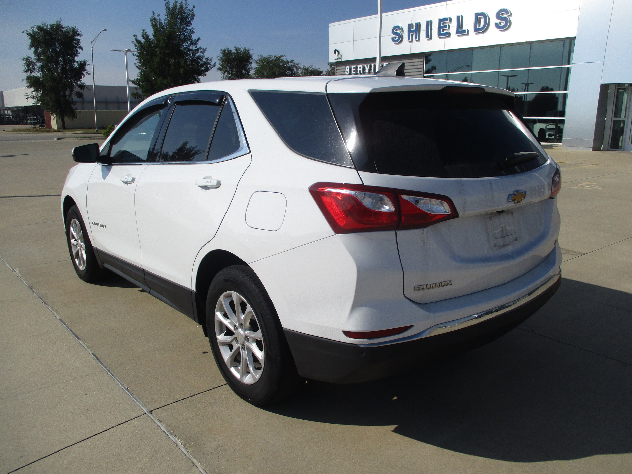 2019 Chevrolet Equinox LT photo 3