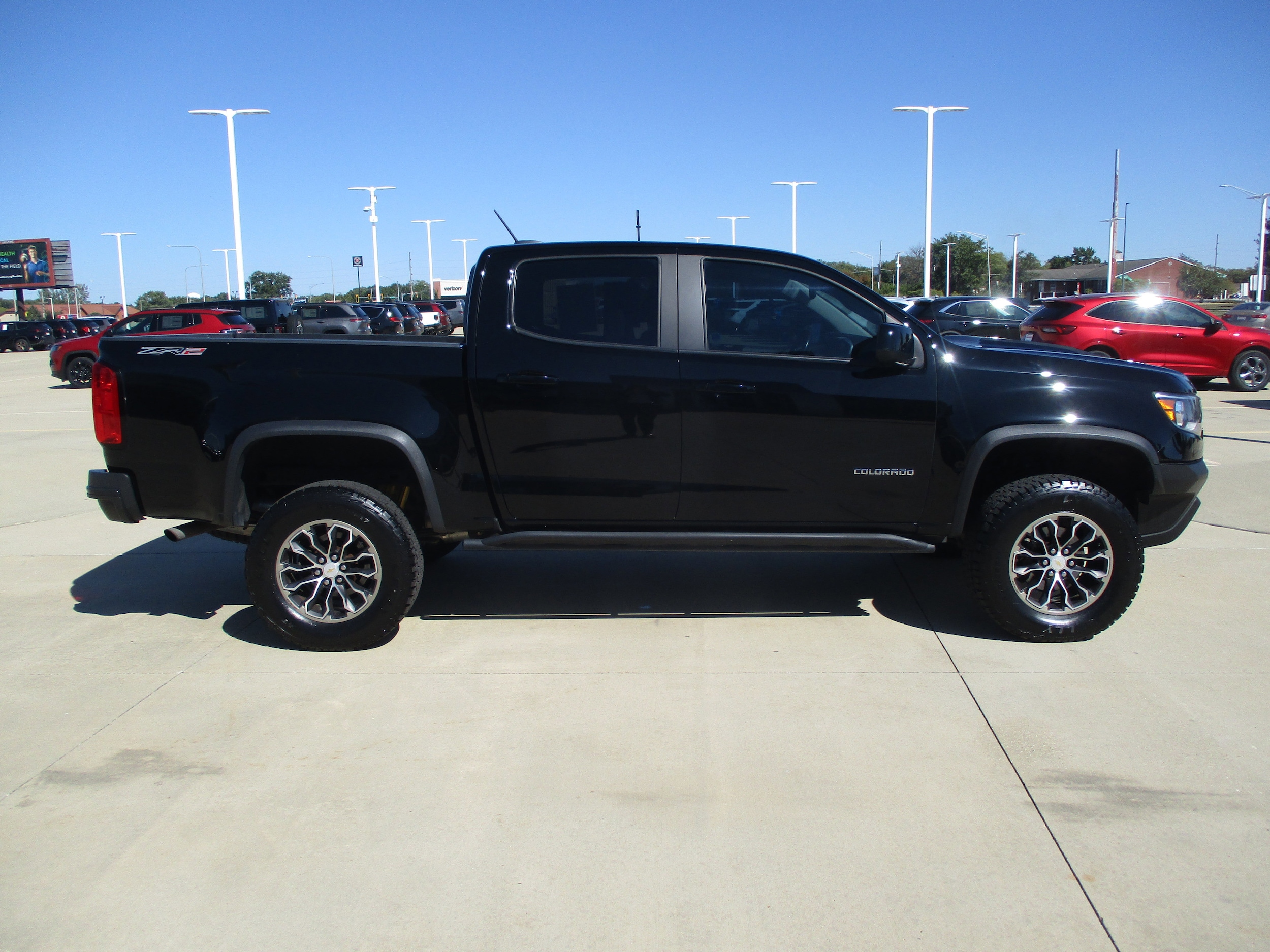 2018 Chevrolet Colorado ZR2 - Photo 7
