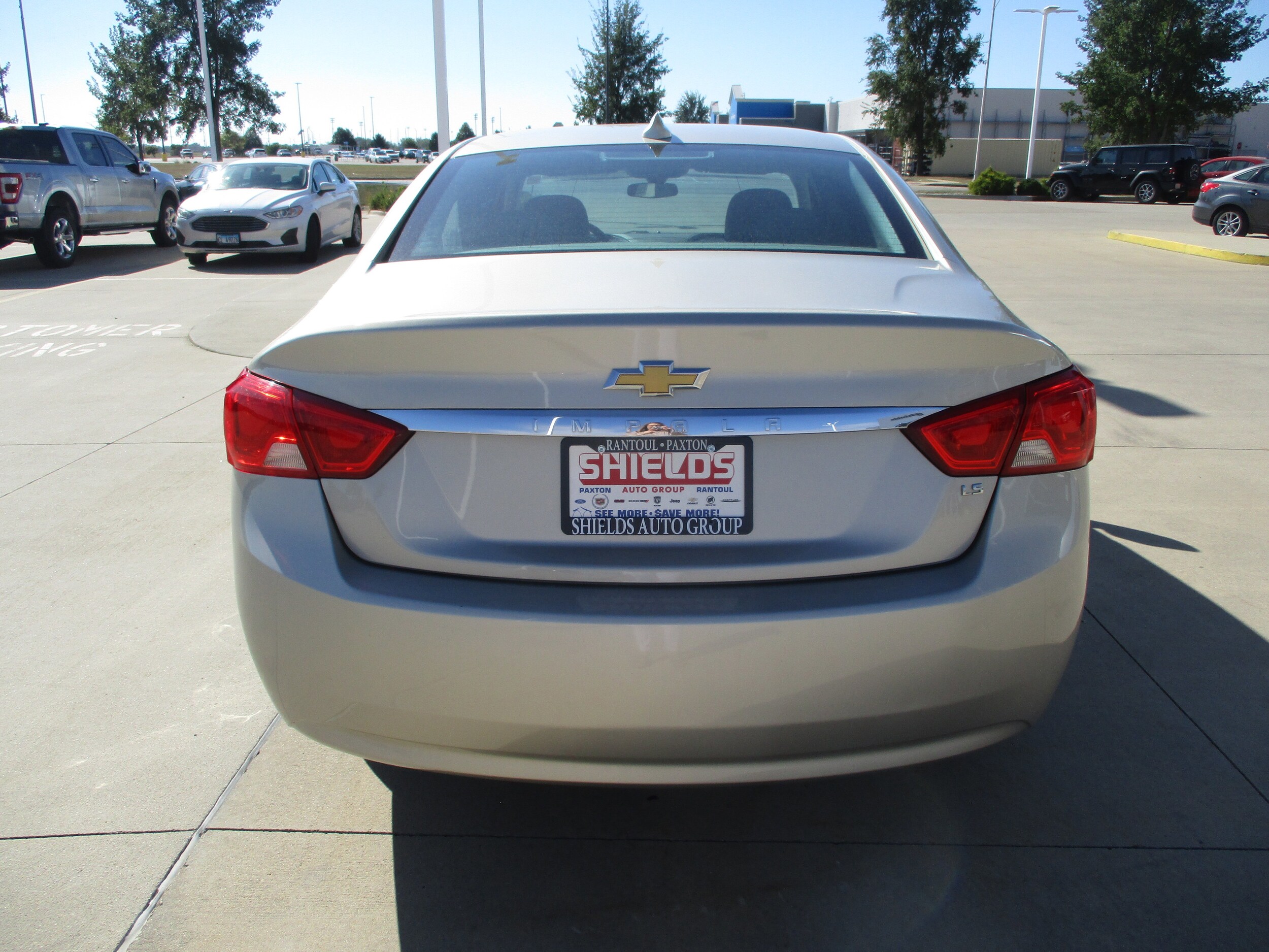 2015 Chevrolet Impala LS photo 4