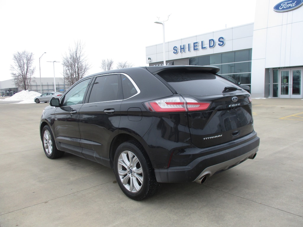 Used 2022 Ford Edge Titanium SUV