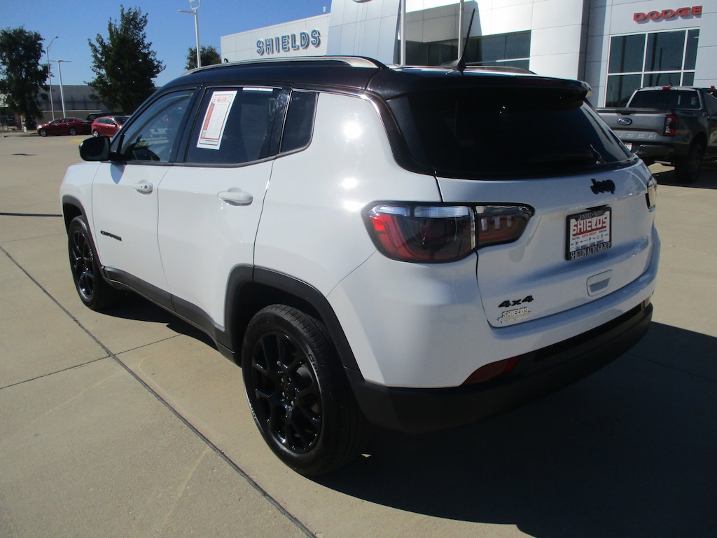 Used 2022 Jeep Compass Latitude SUV