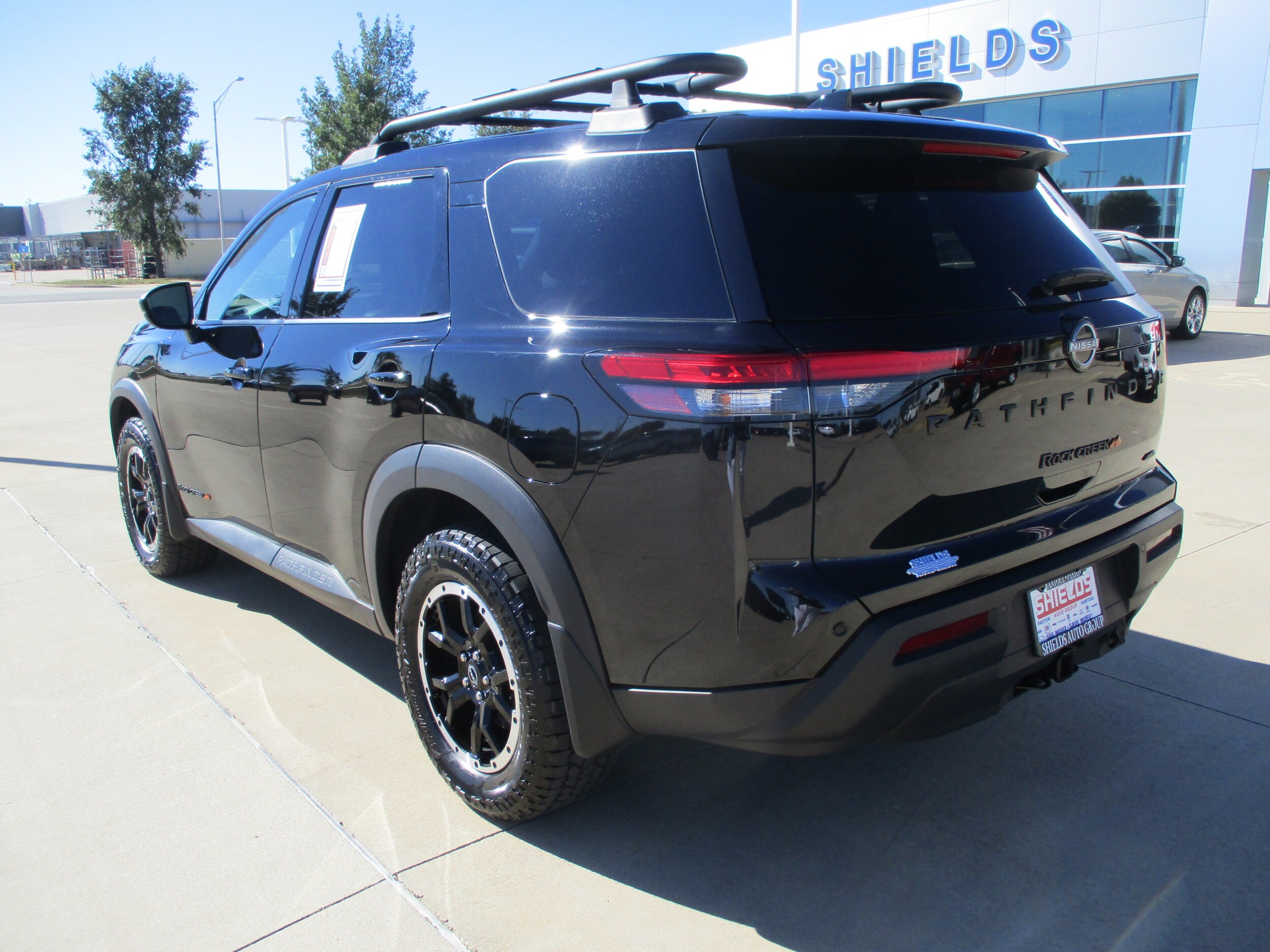 2023 Nissan Pathfinder Rock Creek photo 3