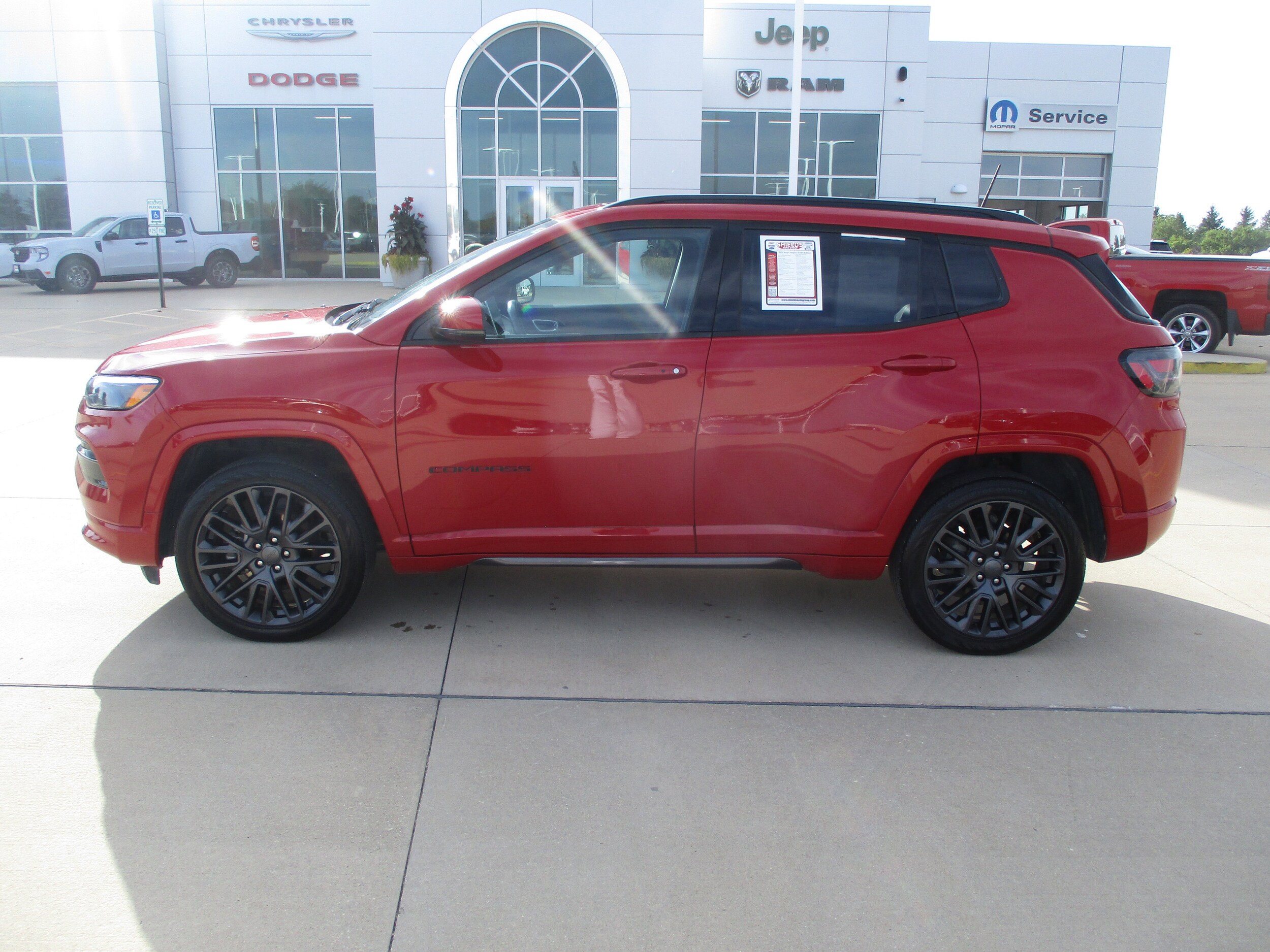 2022 Jeep Compass Limited photo 2