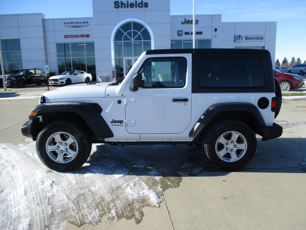 Used 2022 Jeep Wrangler Sport SUV