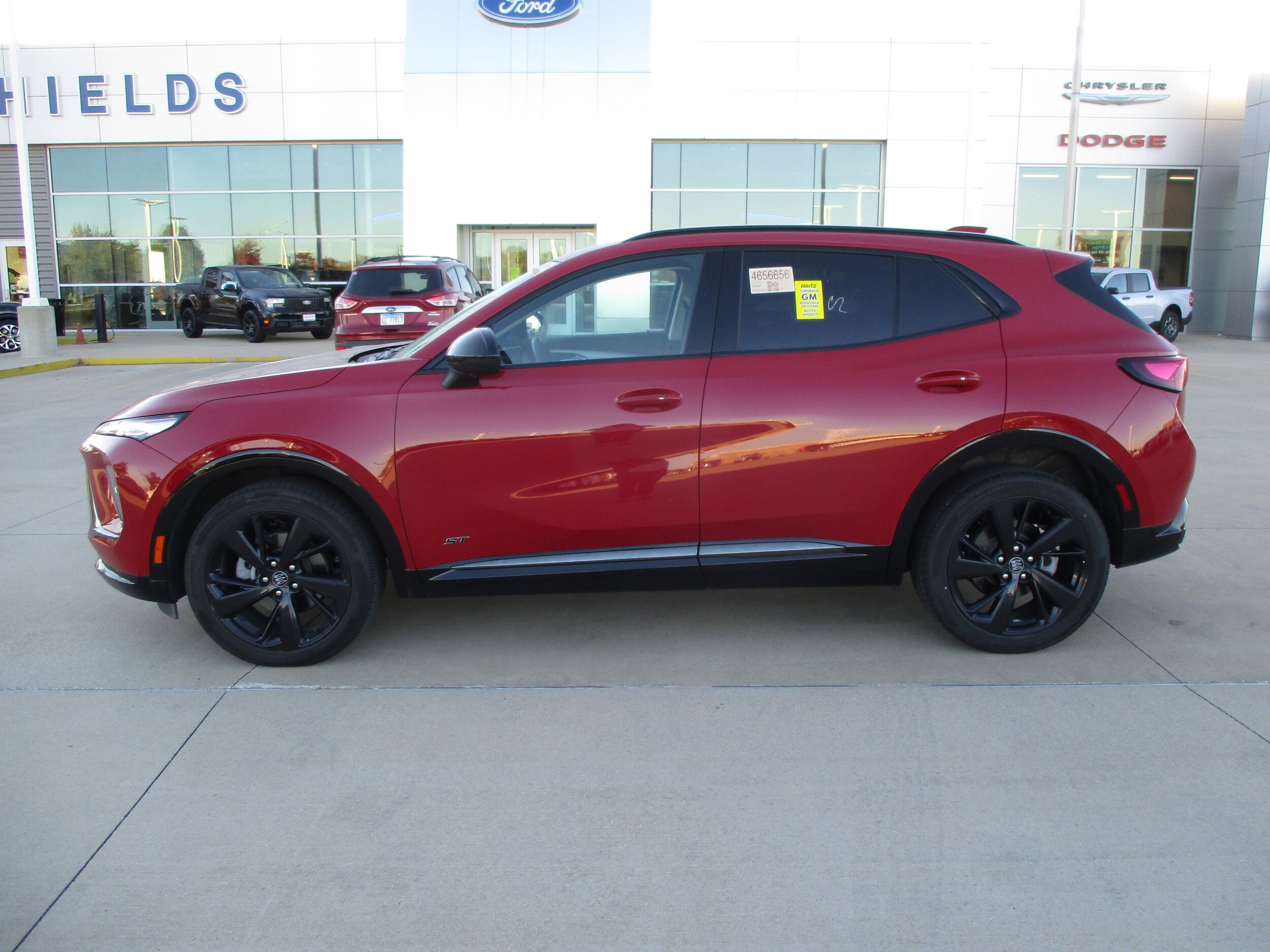 2025 Buick Envision Sport Touring photo 2