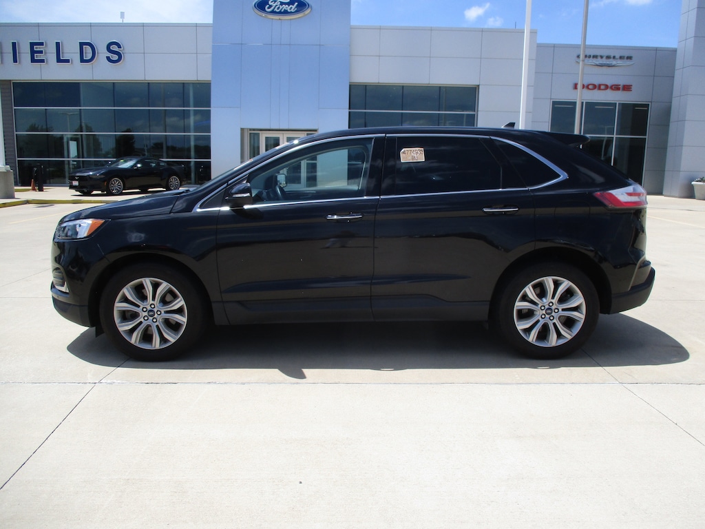 Used 2022 Ford Edge Titanium SUV