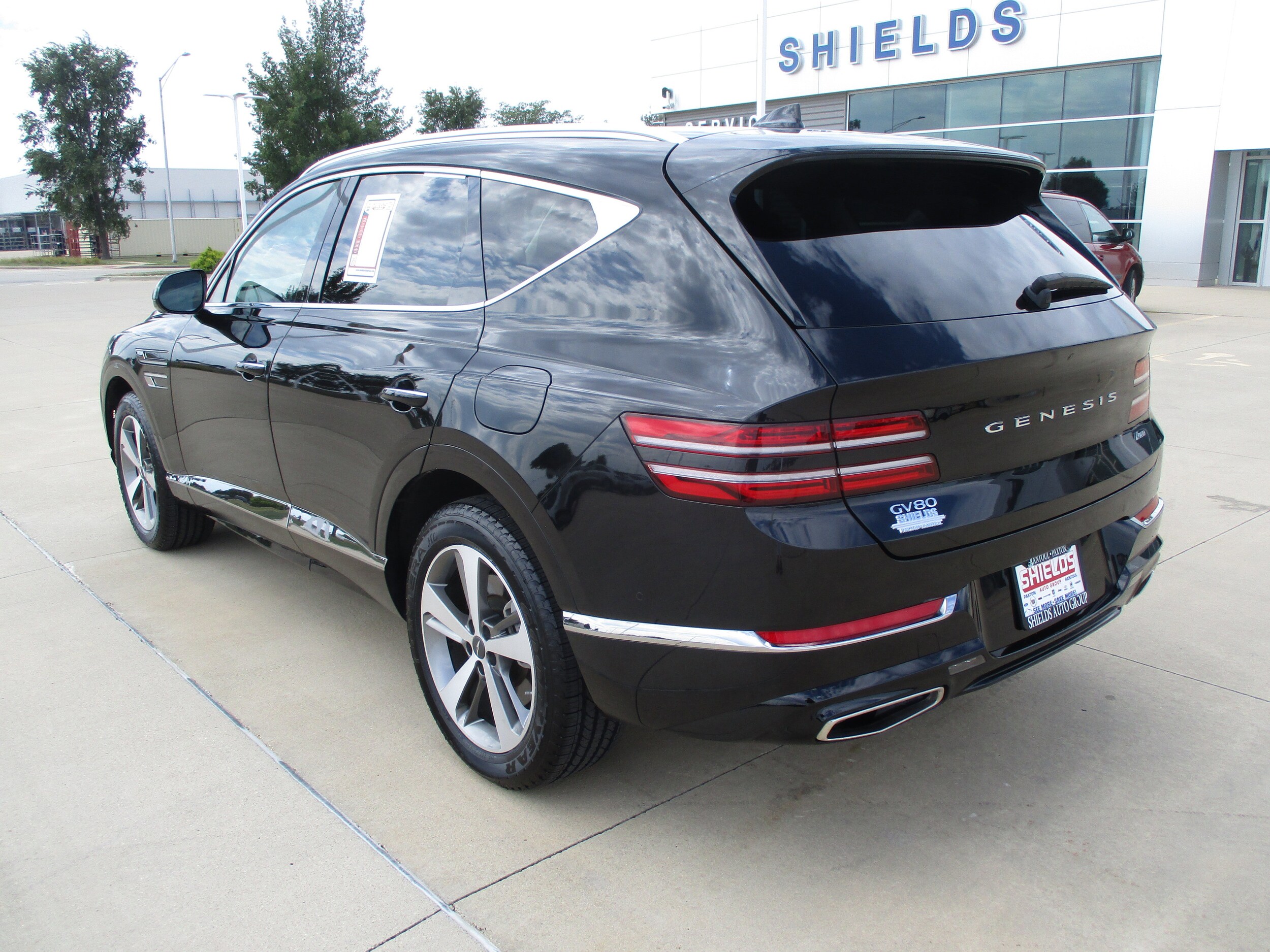 2023 Genesis GV80 2.5T photo 2