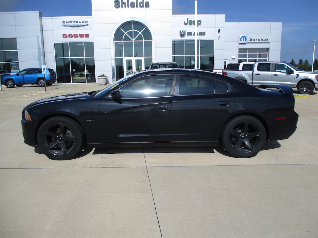 Used 2011 Dodge Charger R/T Sedan