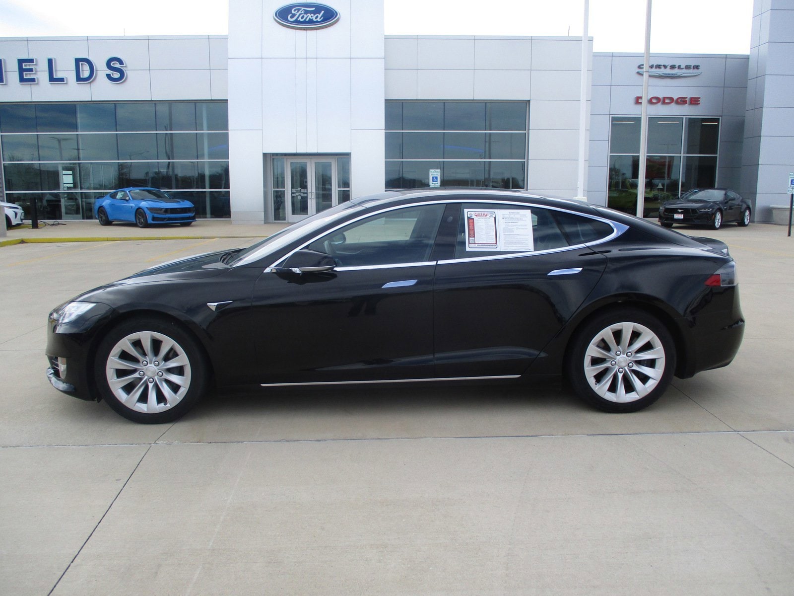 Used 2019 Tesla Model S 75D with VIN 5YJSA1E22KF304831 for sale in Rantoul, IL