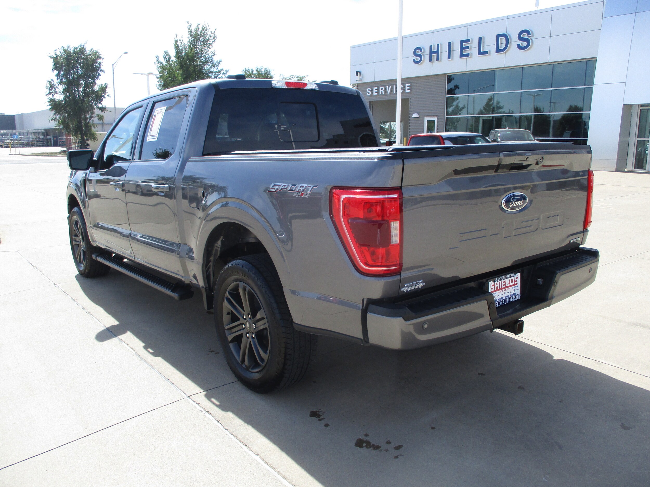 2022 Ford F-150 XLT photo 3