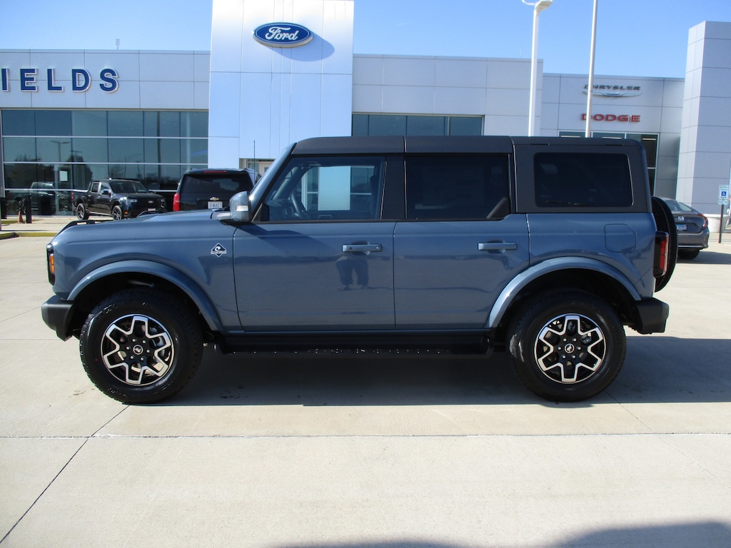 New 2025 Ford Bronco Outer Banks SUV