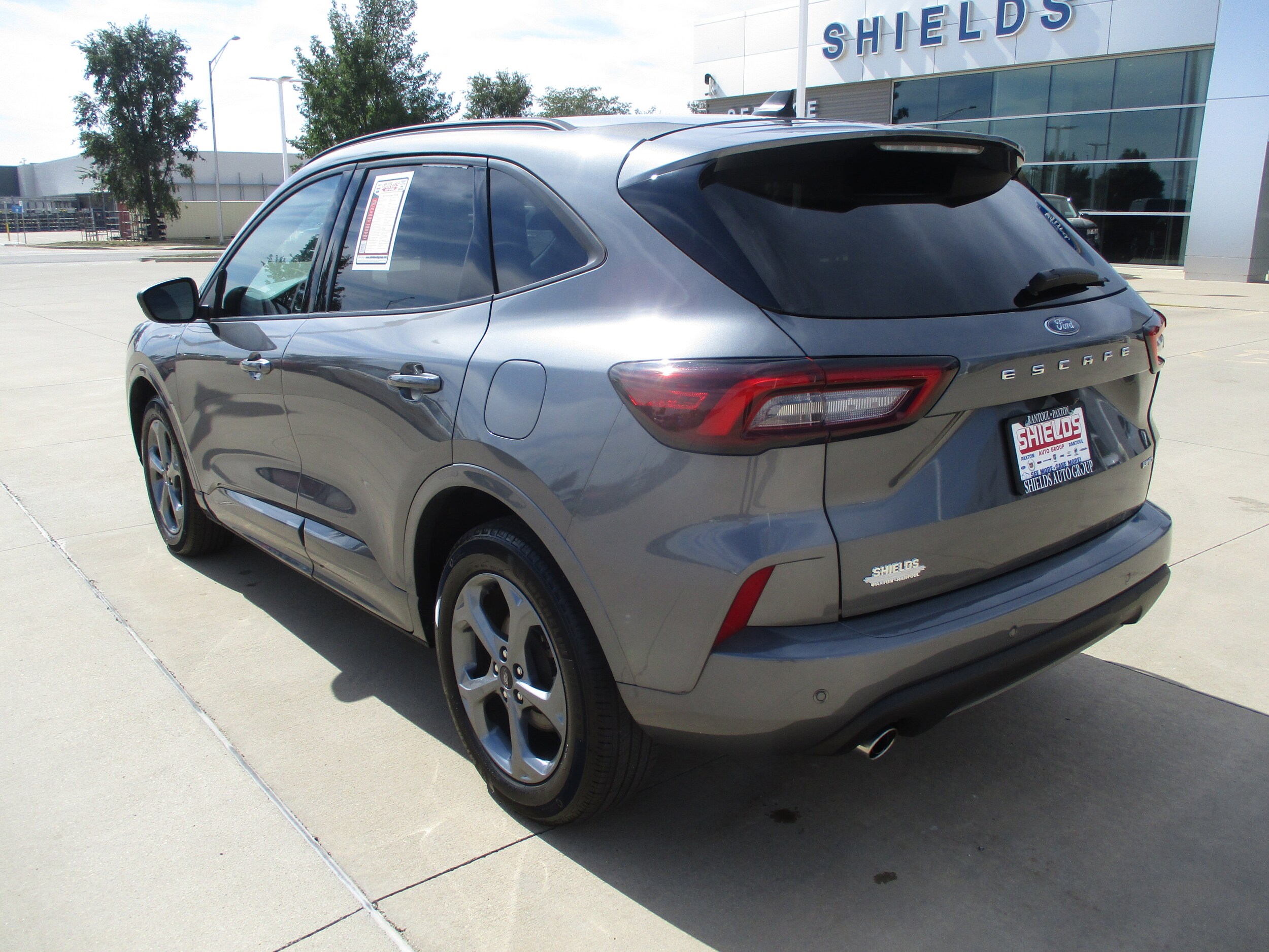 2023 Ford Escape ST-Line photo 3
