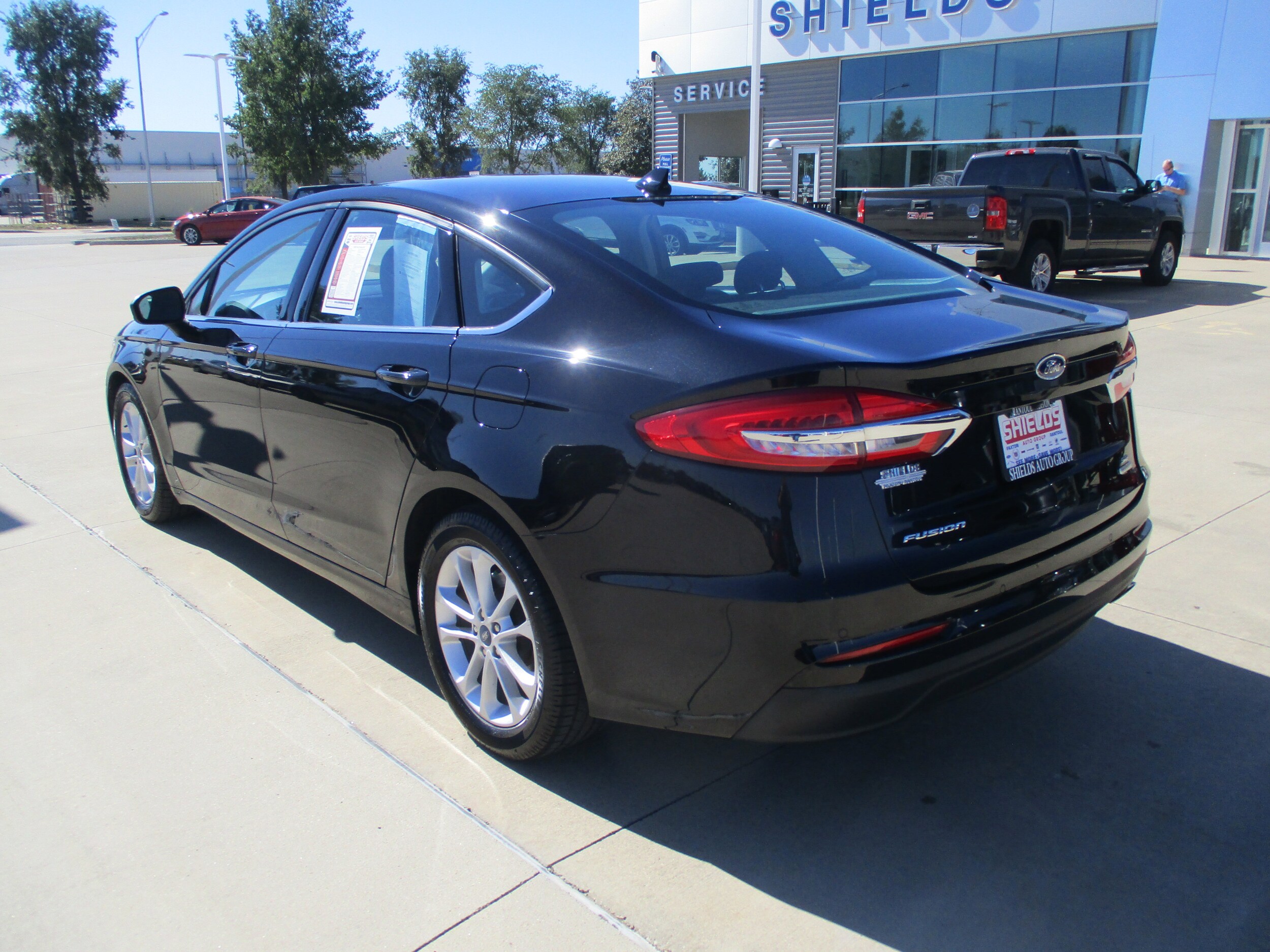 2020 Ford Fusion SE photo 3
