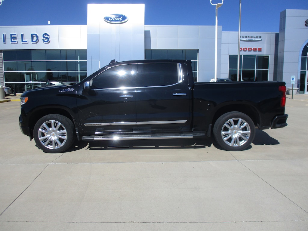 Used 2022 Chevrolet Silverado 1500 High Country Truck Crew Cab