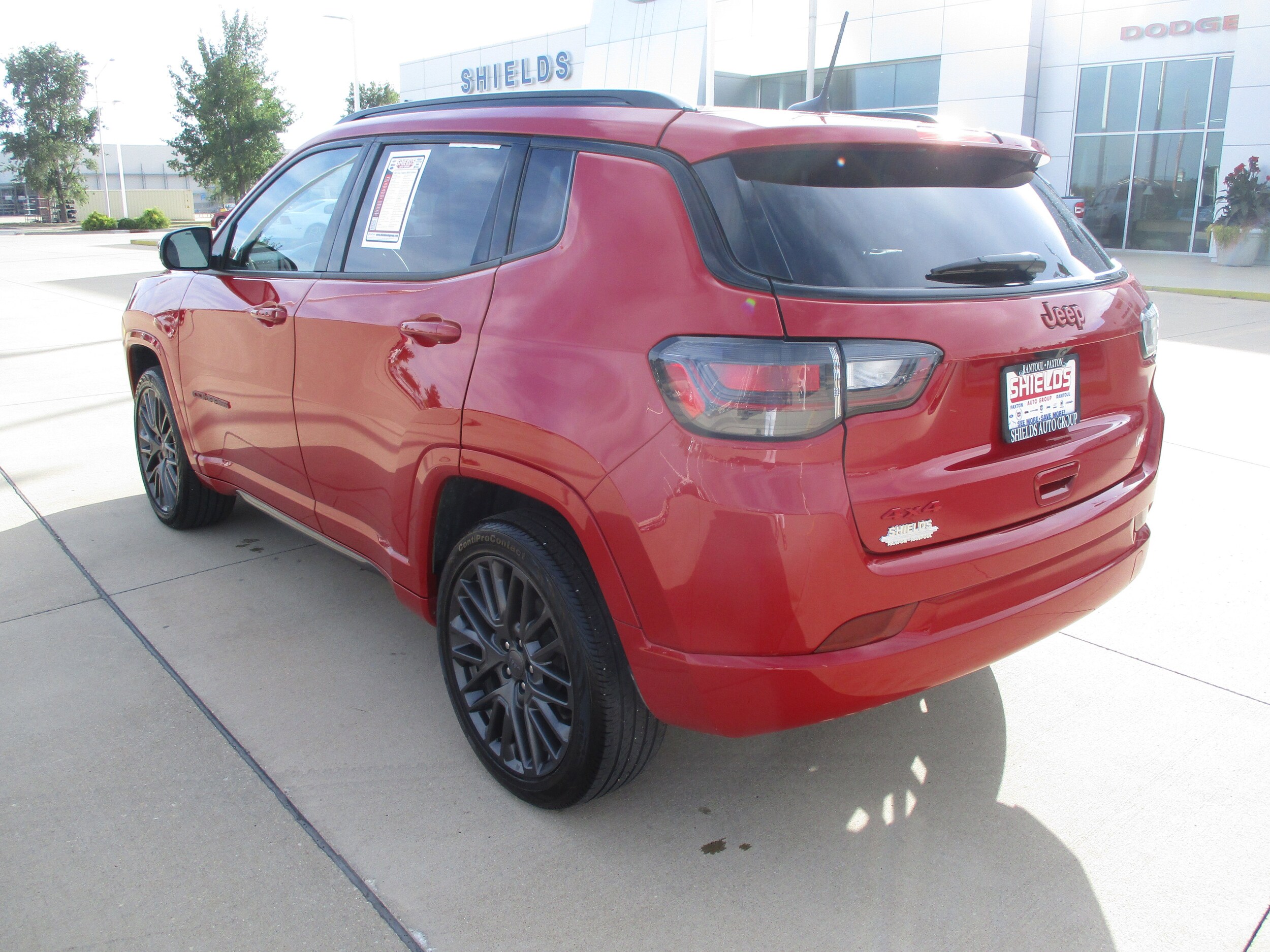 2022 Jeep Compass Limited photo 3