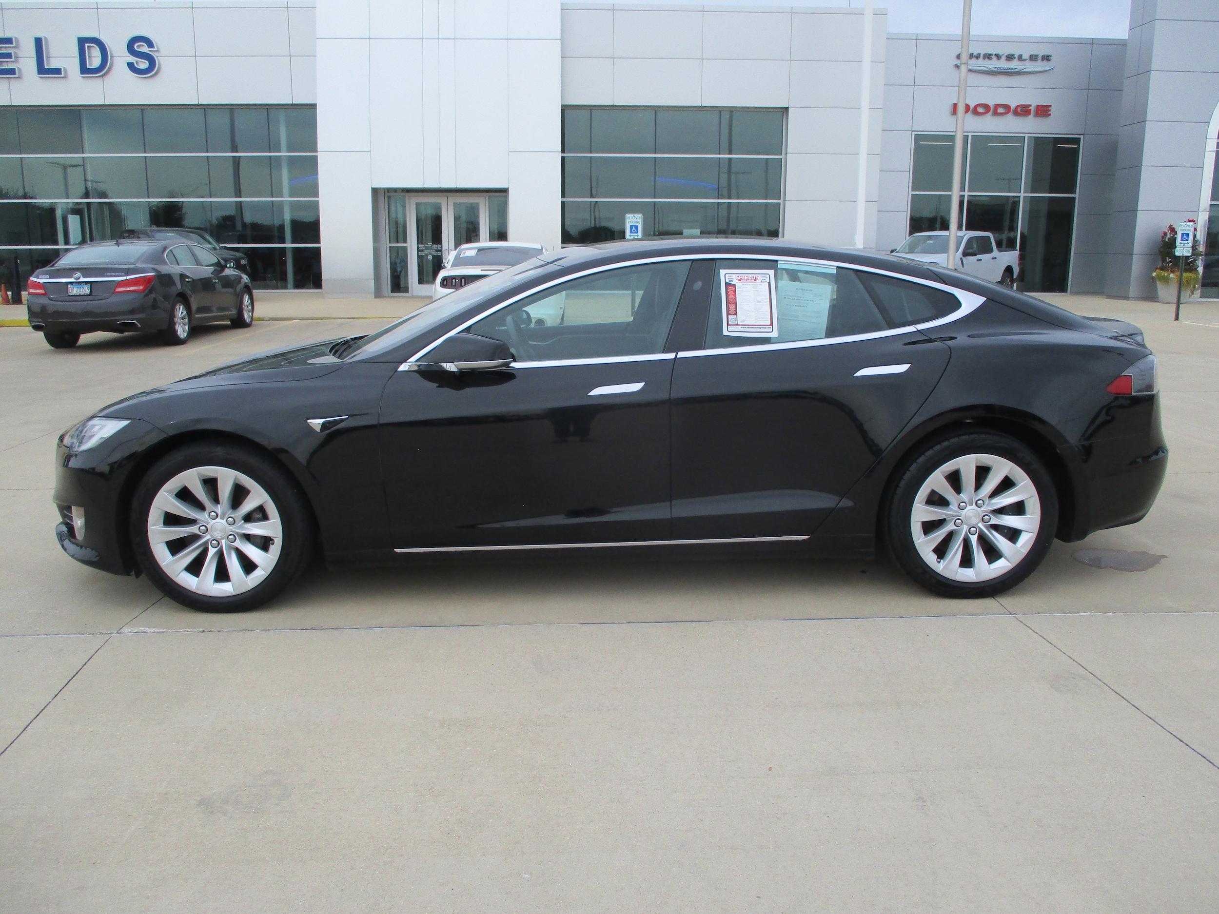 Used 2019 Tesla Model S 75D with VIN 5YJSA1E22KF304831 for sale in Rantoul, IL