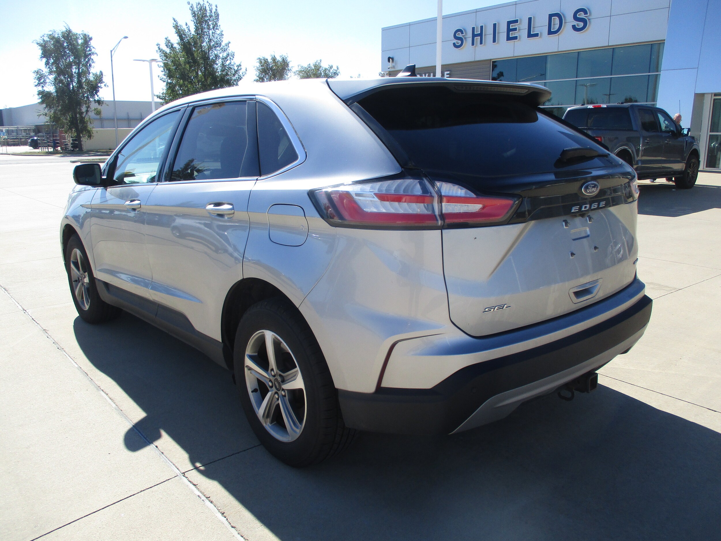 2024 Ford Edge SEL photo 3