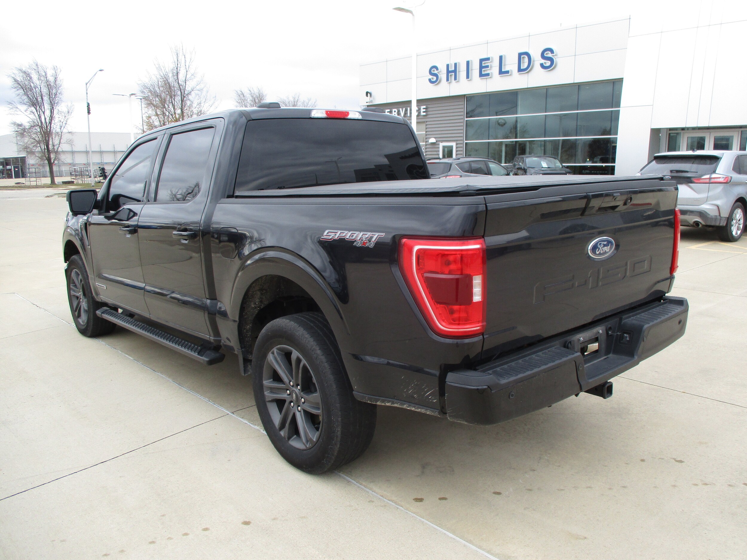 2023 Ford F-150 XLT photo 3
